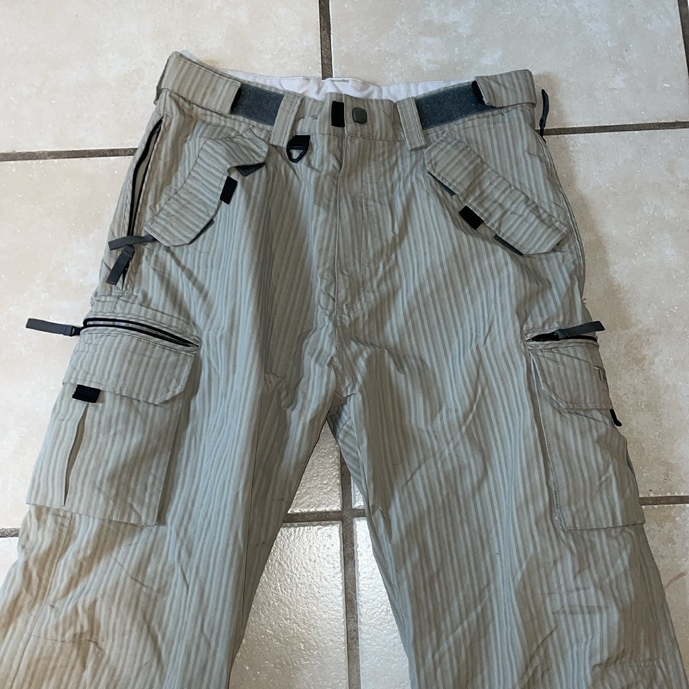 Turbine snowboard/ski performance pants men’s size medium like new muted stripe
